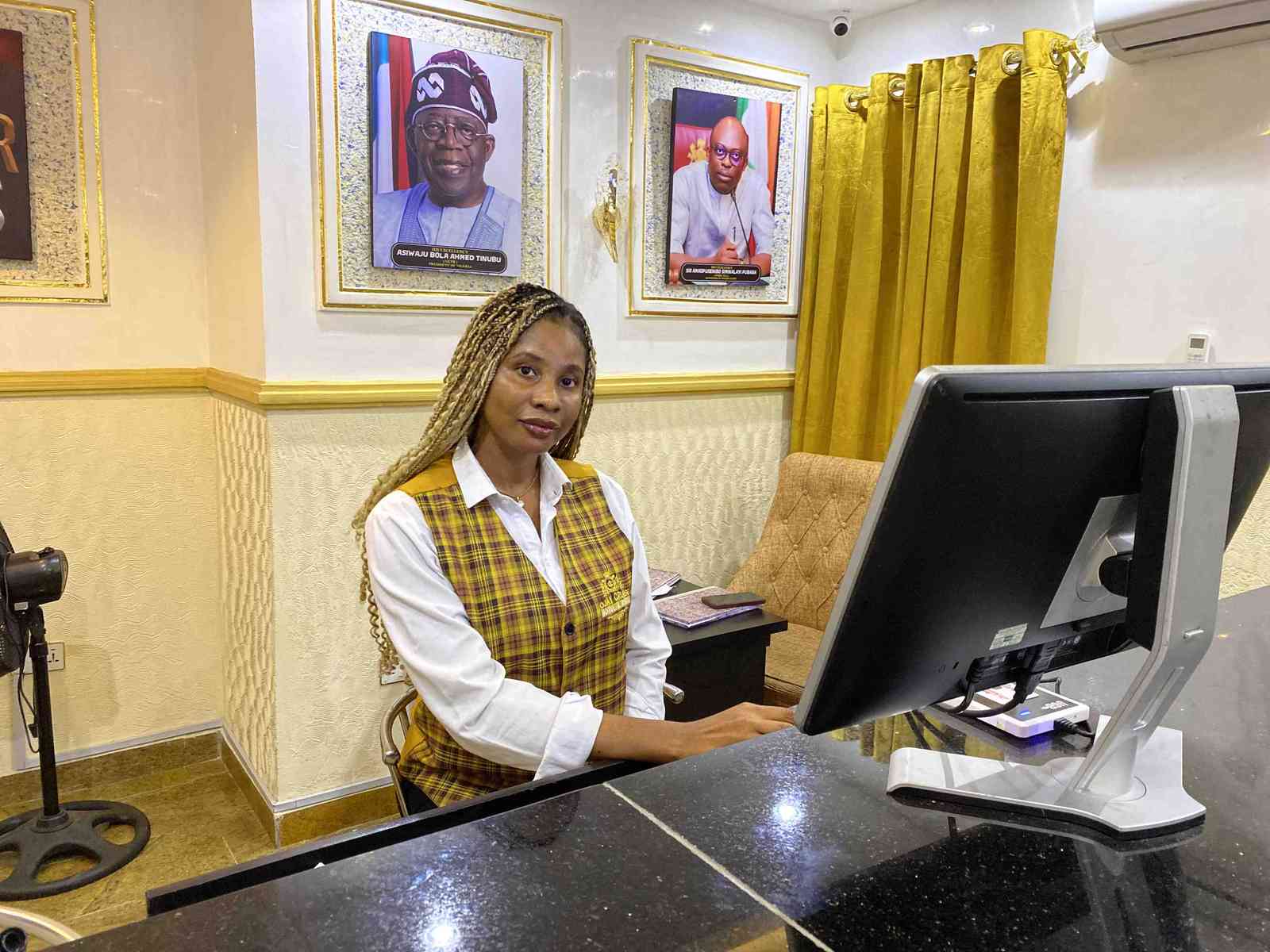 About Ojay Cruise Hotel & Suite