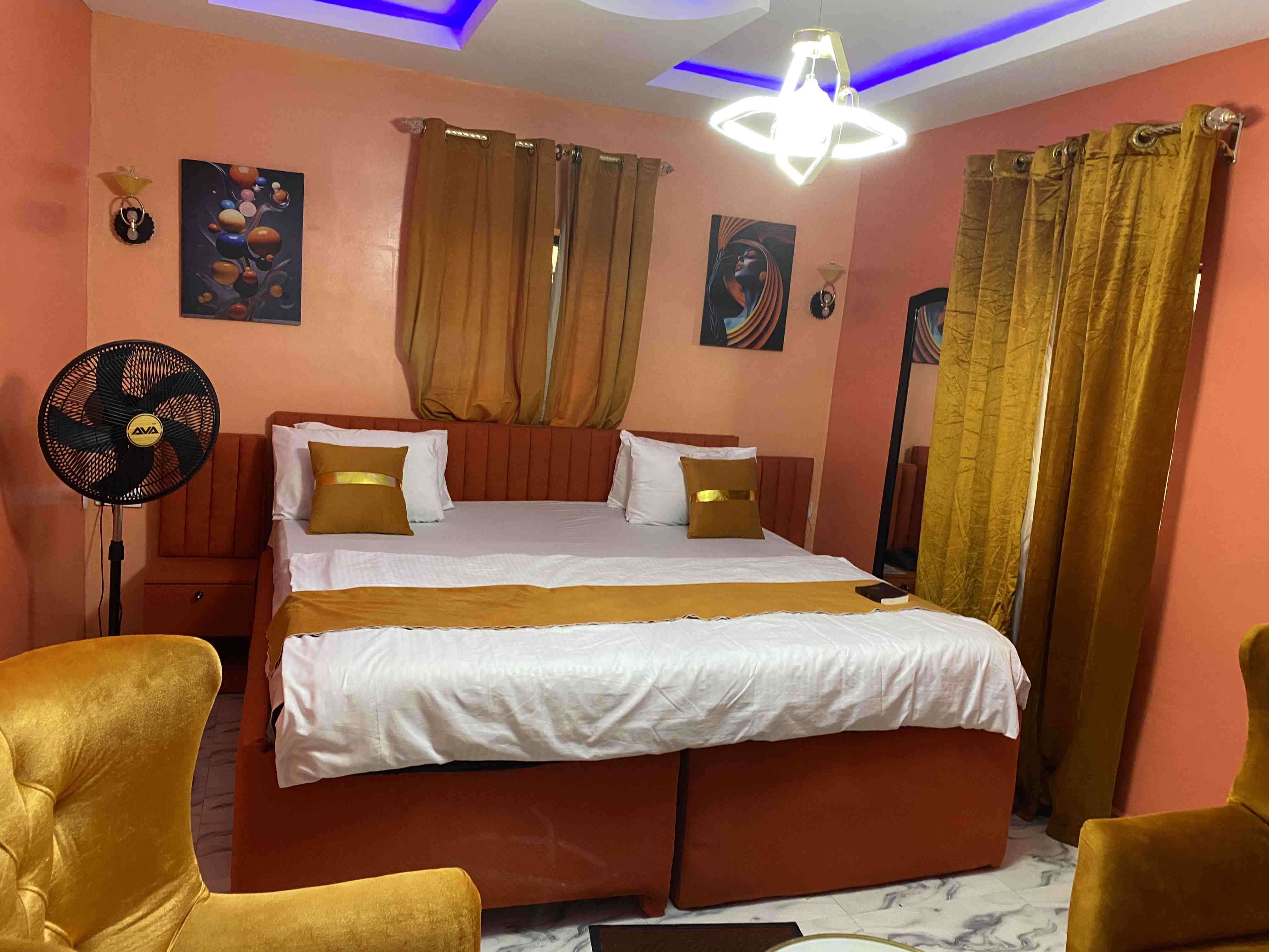 Executive Royal Suite